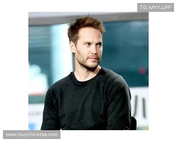 J·K·西蒙斯:不止是弗莱彻,那个用灵魂塑造角色的硬汉 J·K·西蒙斯:不止是弗莱彻,那个用灵魂塑造角色的硬汉